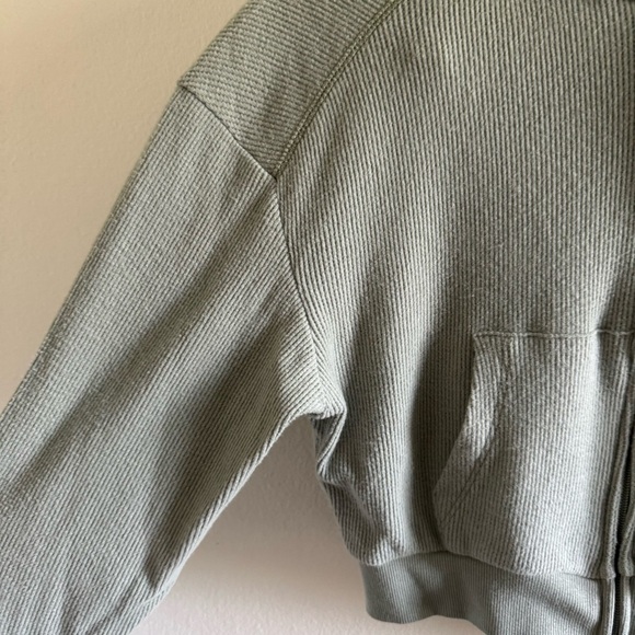 Skims Mineral Sage Green Waffle Zip Up Cropped Hoodie size XS - Picture 7 of 11